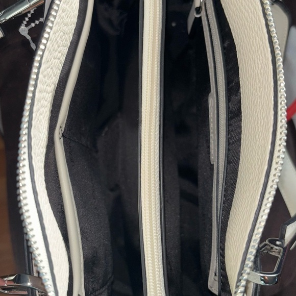 Calvin Klein White Satchel with Structured Design - Picture 5 of 12